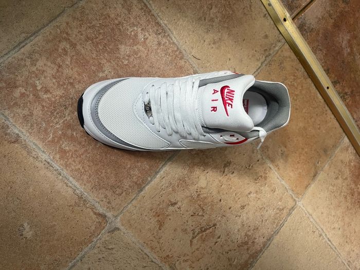 nike trainers