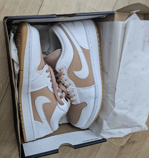 Jordan 1 Low "Hemp/White" sneakers