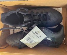 Addidas football boots size uk2 BNWT