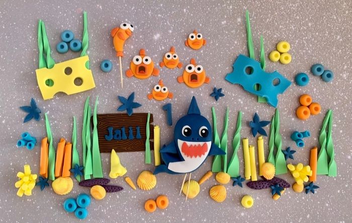 cake cupcake toppers baby shark , undersea