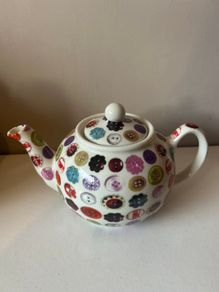 AVOCA Buttons Tea Pot