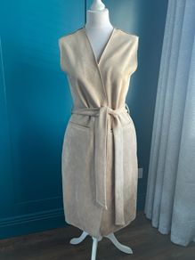 Gallery sleeveless jacket. Size 12