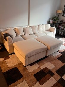 sofa with 2 ottoman