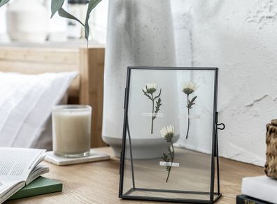 Floral Picture Frame - Black - 18x13.5cm - BRAND NEW - Photos - Flowers - Art Fabric - Pressed Flowers