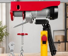 Electric Hoist, 249.5 kg Lifting Capacity, 510W 220V Electric Steel Wire Winch with 427 cm Wired Remote Control, 1219 cm Single Cable Lifting Height & Pure Copper Motor, for Garage Warehouse Factory