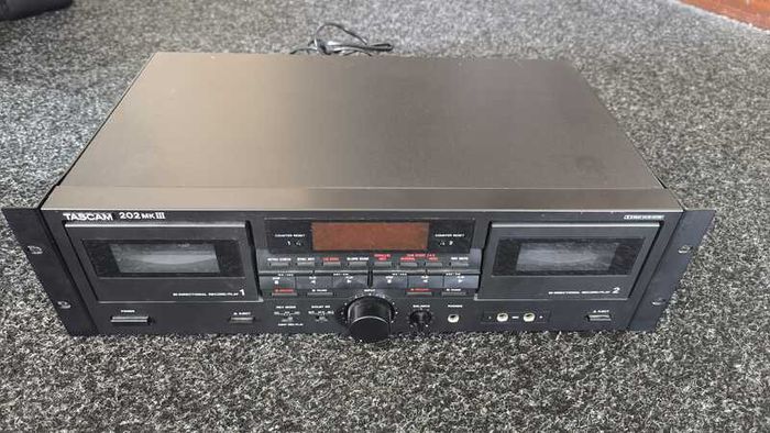 Tascam 202mkIII