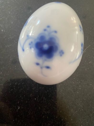 Reduced B&G Danish Porcelain egg number 691 collectors item