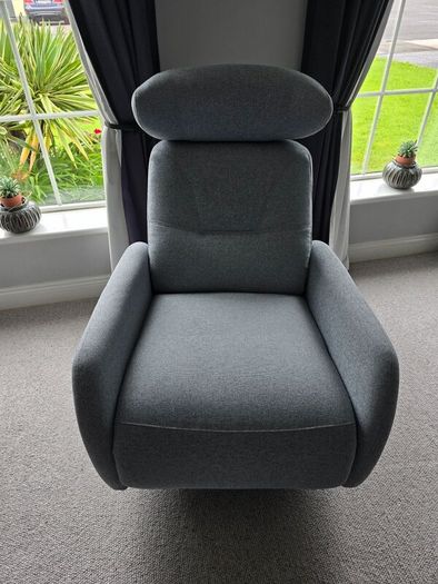 Recliner Swivel Chair Electric Battery Poweredd
