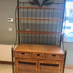 Classic and Sturdy Dresser