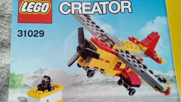 Lego creator 3 in 1