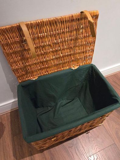 Hamper / Gift basket