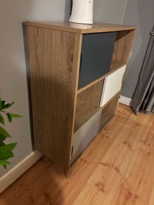 Side board/ cabinet