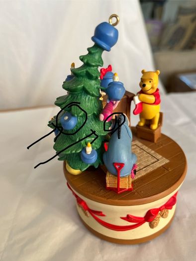 Christmas Music Box - Winnie the Pooh