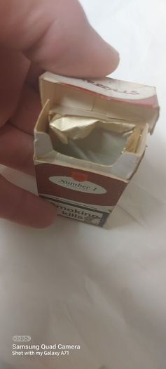 Old 10s Carrolls number 1 ,ciragrette packet,pj carrolls ,,hard to come by 10s,not made any more,,used condition, see pictures ,take as is,buyer collects or pays postage thank you collectors item