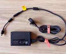 Laptop SlimQ super charger 330W (slim charger for power hungry laptops)