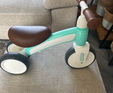 Toddles balance bike