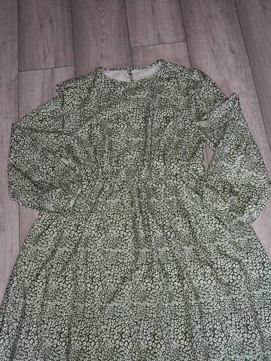 Brand New Elegant Floral Long Maxi Dress - Size - 2XL - RRP - 43.23