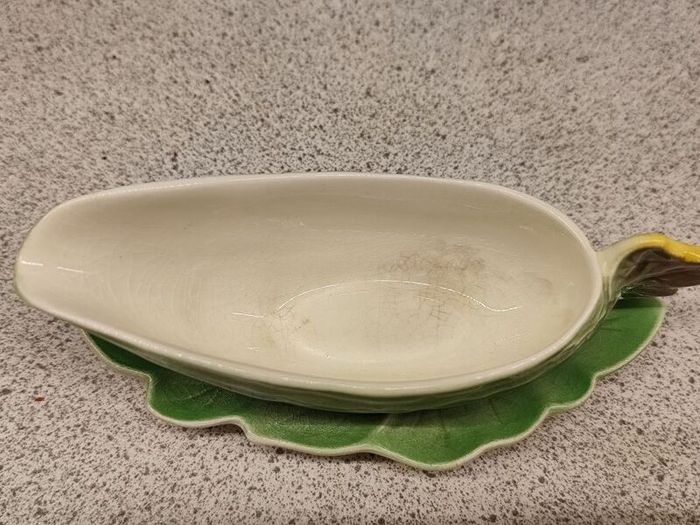 Vintage Royal Winton Green Leaf Gravy Boat and Underplate Pristine Condition