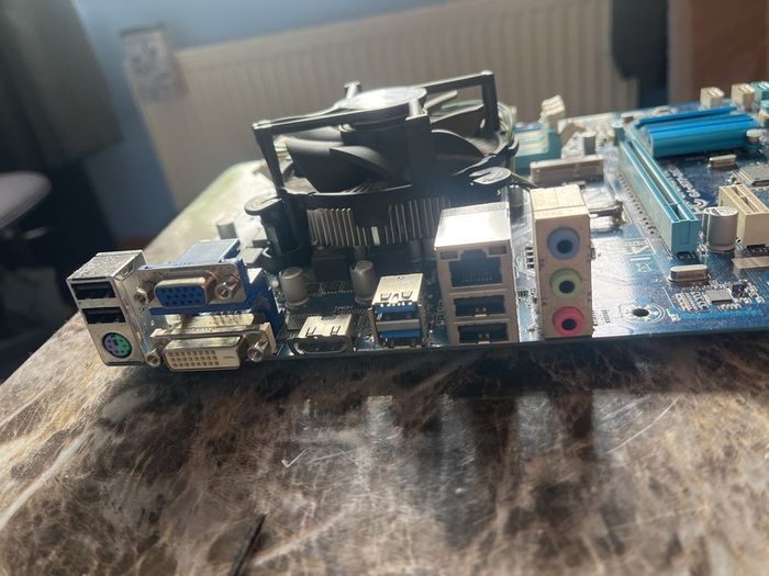 i5 3330 and Gigabyte H77 Motherboard