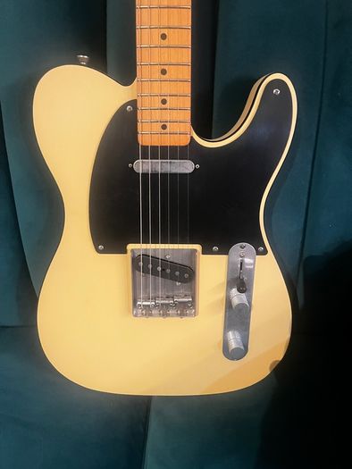 Fender Squier 40th Anniversary Telecaster, Vintage Edition in the Satin Vintage Blonde finish