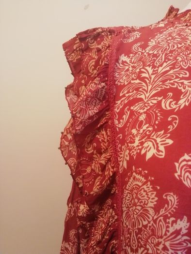 Beautiful Ladies Top Blouse From Thropologie New With Tags
