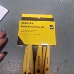 paint brushes