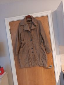 Creenstone  Long Jacket.  S.14 (42)  NEW.