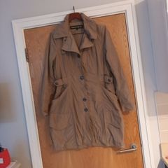 Creenstone  Long Jacket.  S.14 (42)  NEW.