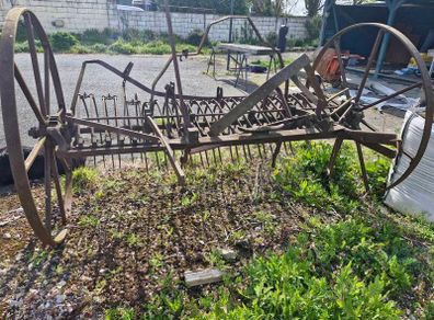 Hay rake