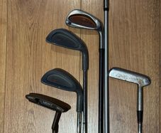 golf club mix of wedge and putter