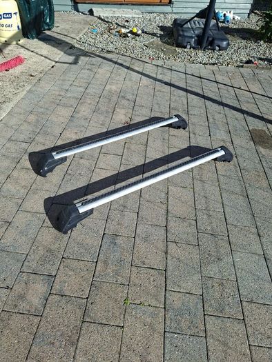 Roof bars