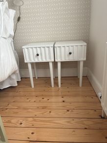 Bedside lockers