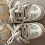 unisex trainers Image 3