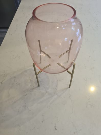 Vase with stand