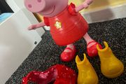 Dancing peppa