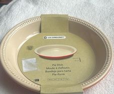Le Creuset Pie Dish