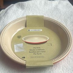 Le Creuset Pie Dish