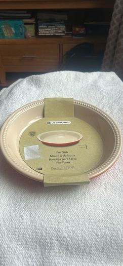 Le Creuset Pie Dish