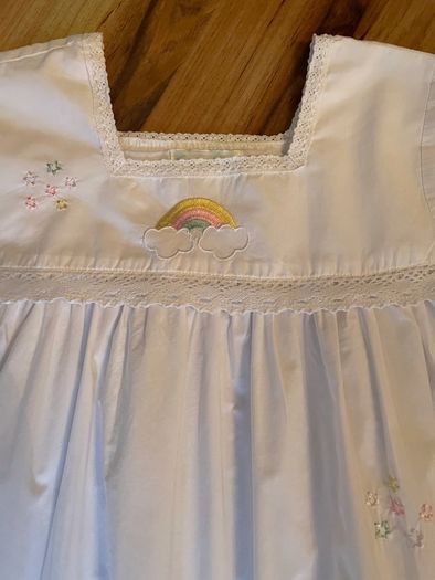 Powell craft unicorn nightdress age 8-9 immaculate!