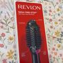 revlon one step Volumiser Image 2
