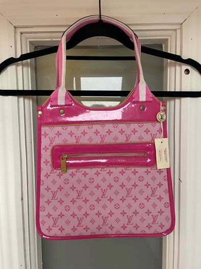 Fabulous Pink LV Handbag!