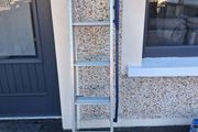 Three piece extendable ladder