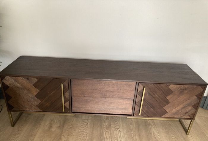side board