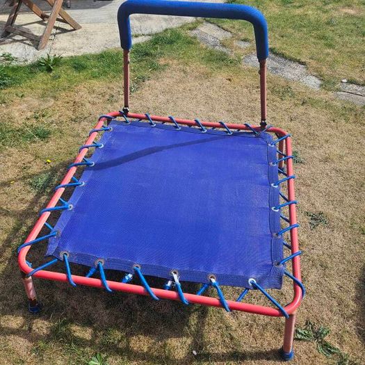 kids trampoline