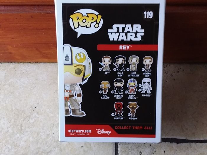 Funko Pop Heroes : Rey ( Star Wars Series )
