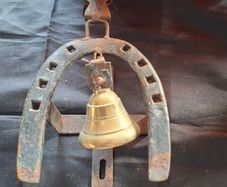 Beautiful Old Iron Wall Mounted Last Call Horseshoe and Brass Bell, Postage Available