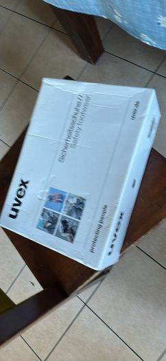 New safety boots UVEX