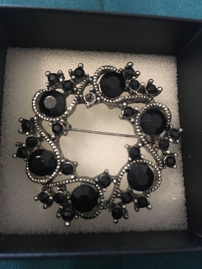 Brooch