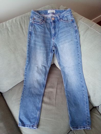 Light Blue Denim Straight Leg Jeans Size 6