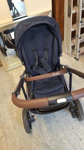 Cybex 3 in 1 travel system